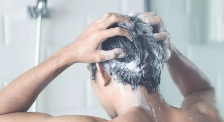 Saç Dökülmesine Karşı Etkili Şampuanlar