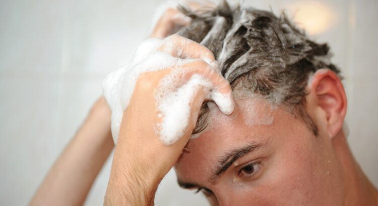 Saç Dökülmesi Tedavisi: Doğal Saç Maskeleri